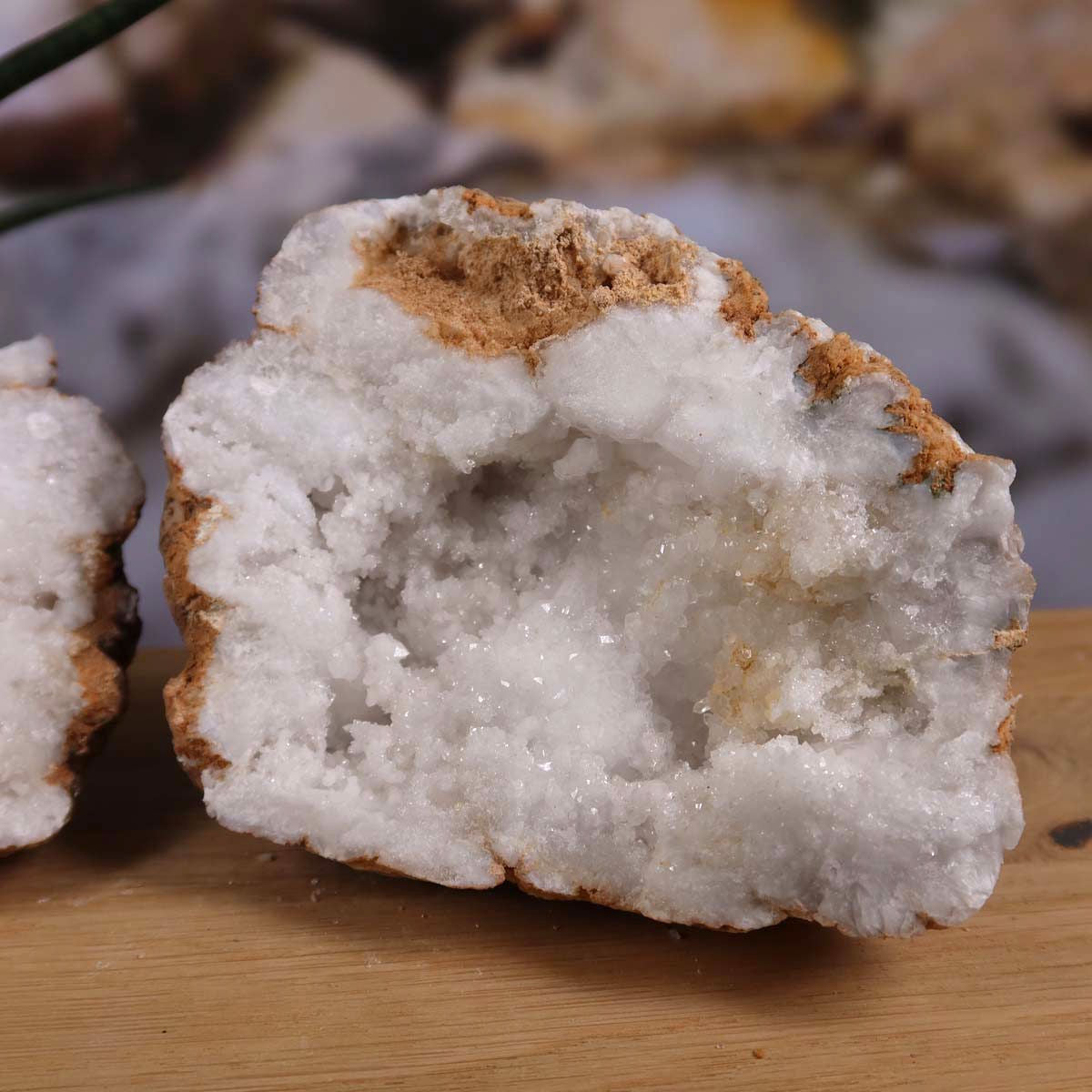 Quarz Geode geöffnet – Glücksgeode – Stabilität und Klarheit – 12x9x8cm - Unikat Nr. 44 aus Marokko, dekoratives Naturprodukt