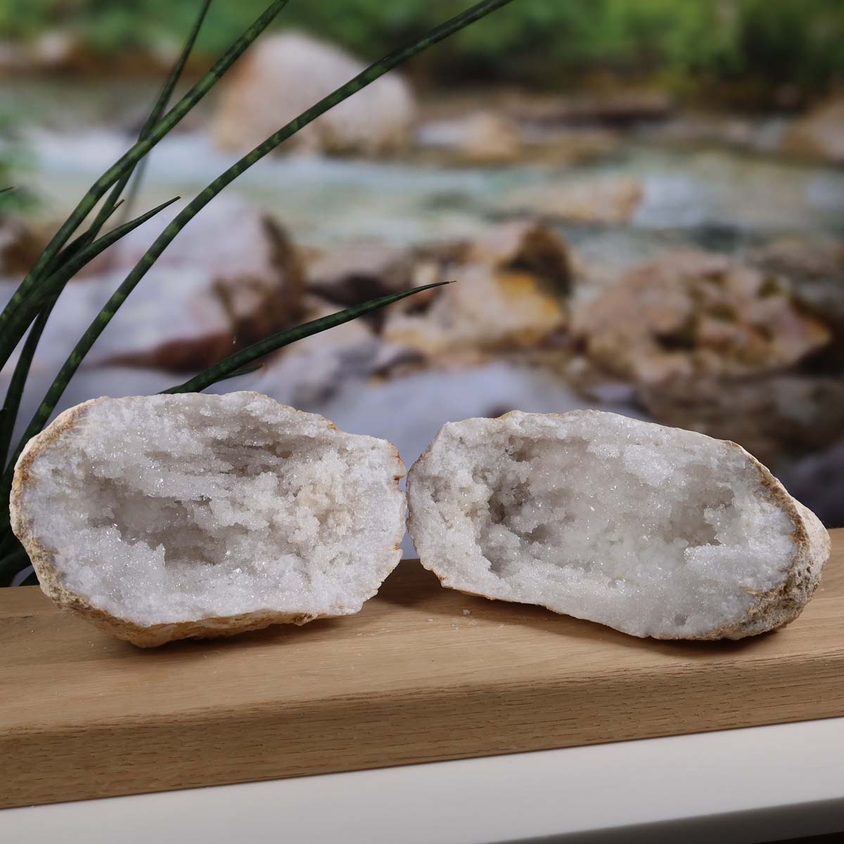 Quarz Geode geöffnet – Glücksgeode – Stabilität und Klarheit – 15x10x8cm - Unikat Nr. 46, natürliche Marokkanische Dekoration