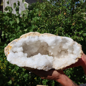 Quarz Geode geöffnet -XXL– Glücksgeode – Stabilität und Klarheit – 37x36x19cm - Unikat Nr. 5, wunderschöne offene Kristalle