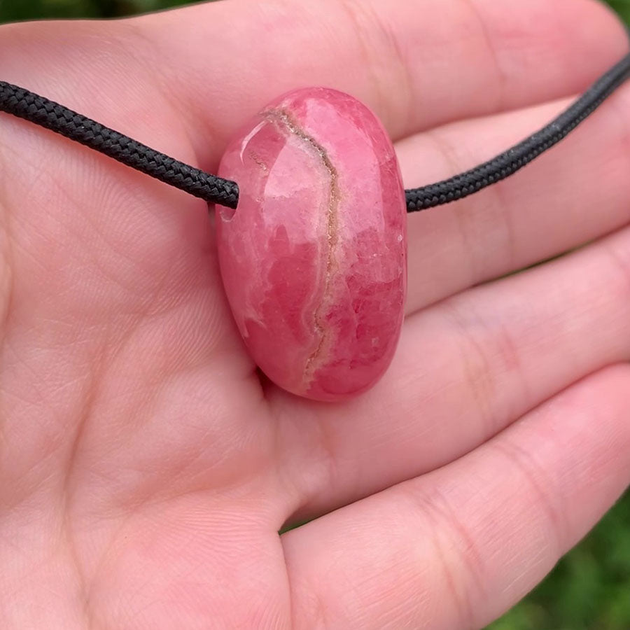 Edelsteinanhänger aus Rhodochrosit 