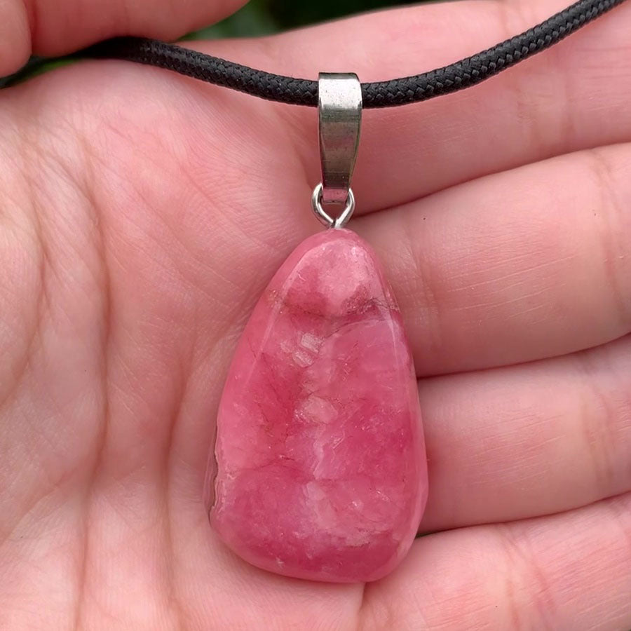 Anhänger mit Silberschlaufe aus Rhodochrosit 