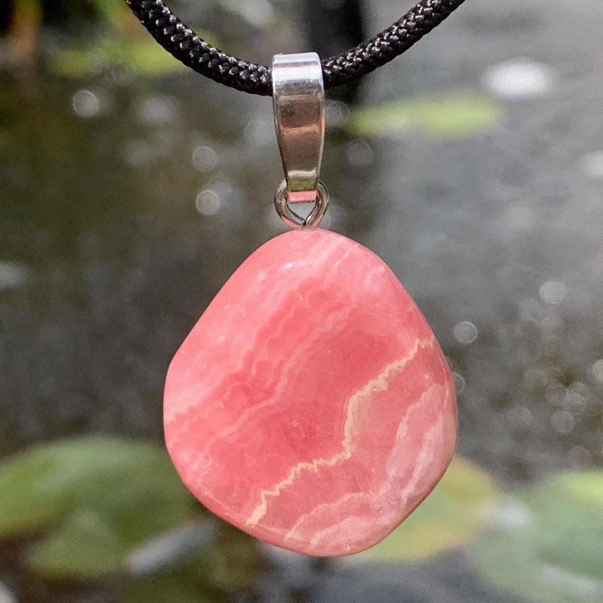 Anhänger aus Rhodochrosit von Steinwelten 