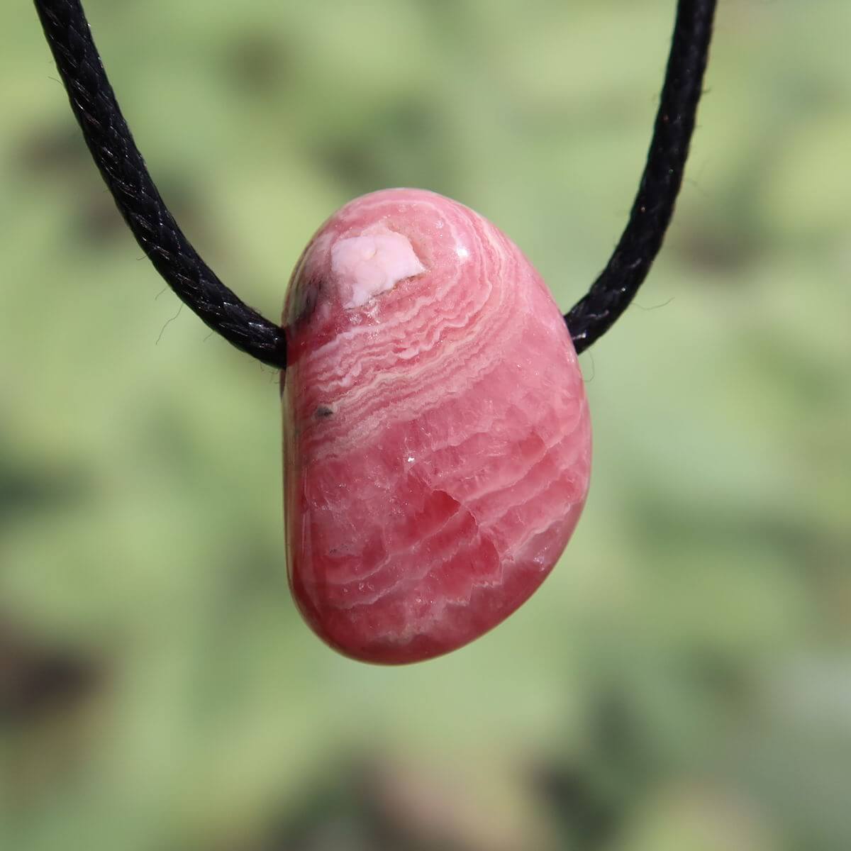 Rhodochrosit Anhänger 1A Qualität, einzigartig rosa, Steinwelten Schmuck aus Graz und Wiener Neustadt, online erhältlich.