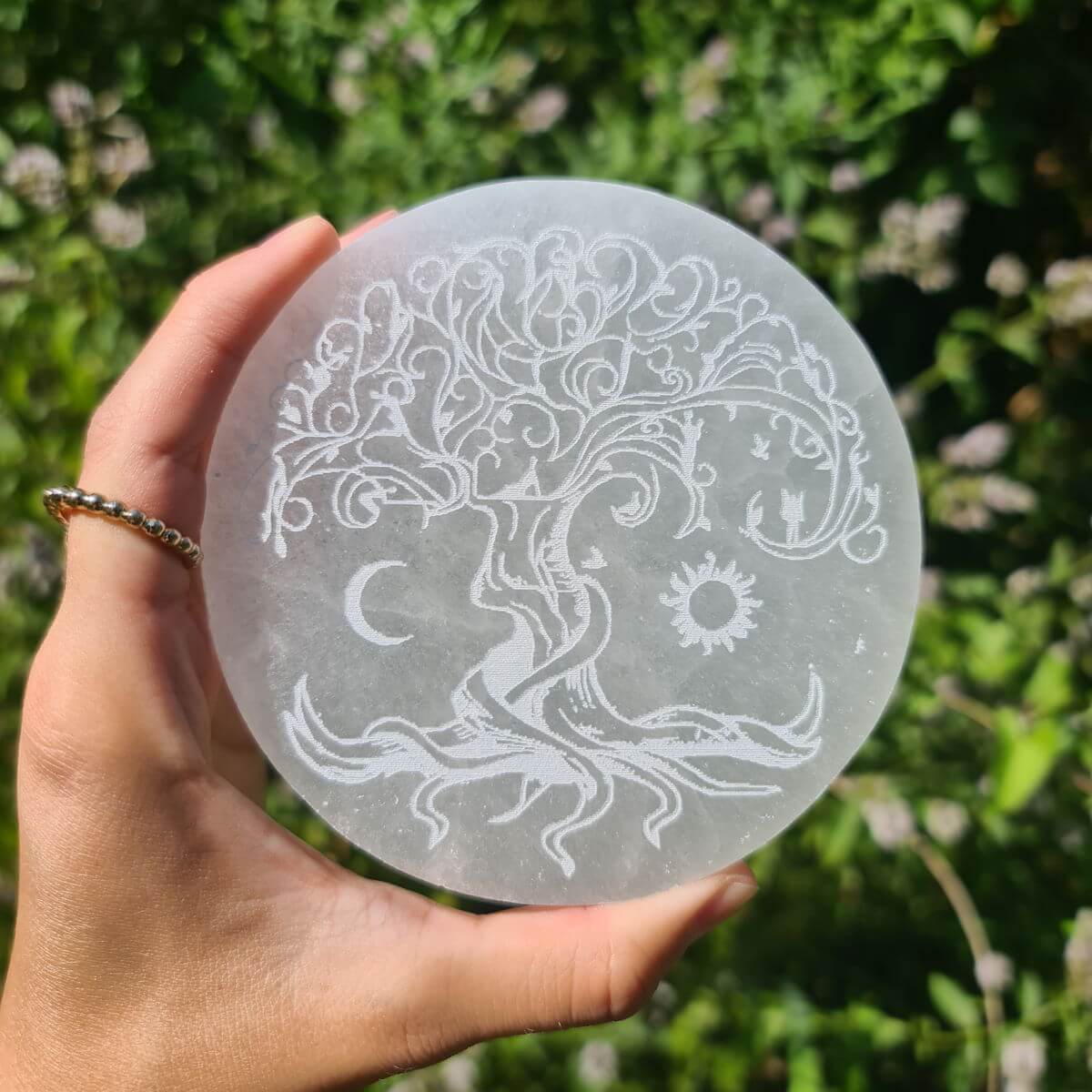 Ladeplatte aus Selenit zum Reinigen anderer Steine 