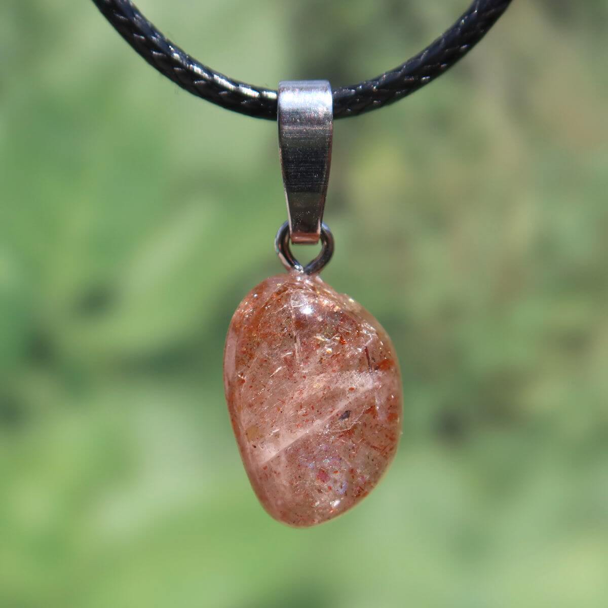 Natürlicher Sonnenstein Anhänger mit Silberschlaufe, 17mm, für positives Denken, einzigartiges Design, warmes Licht.