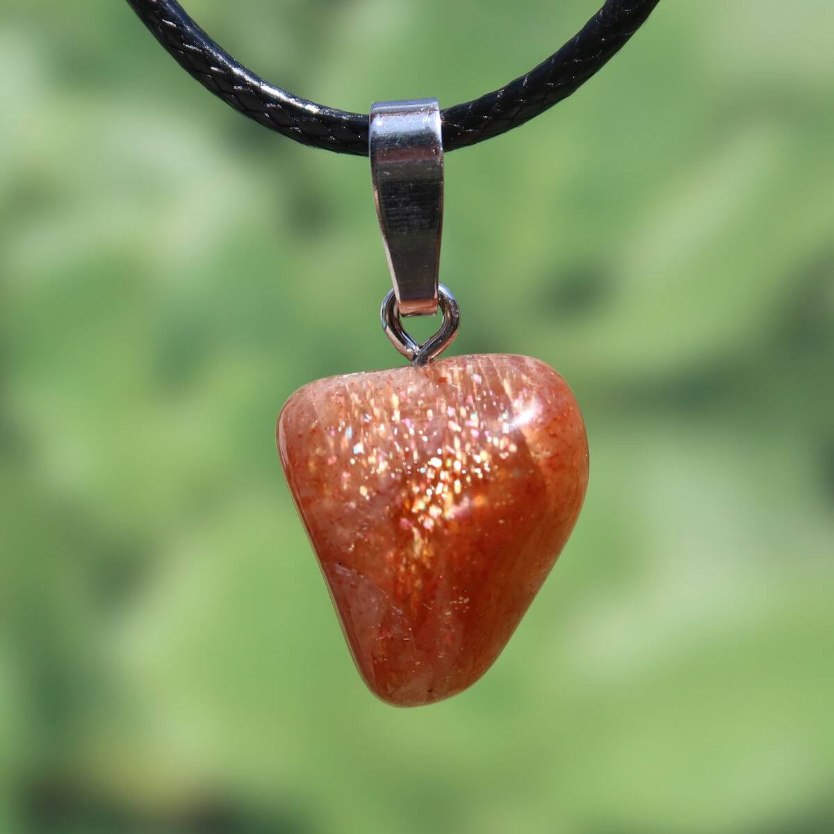 Natürlicher polierter Sonnenstein Anhänger mit Silberschlaufe, 17mm, einzigartiges Design, warm leuchtende Farben, Unikat Nr. 1