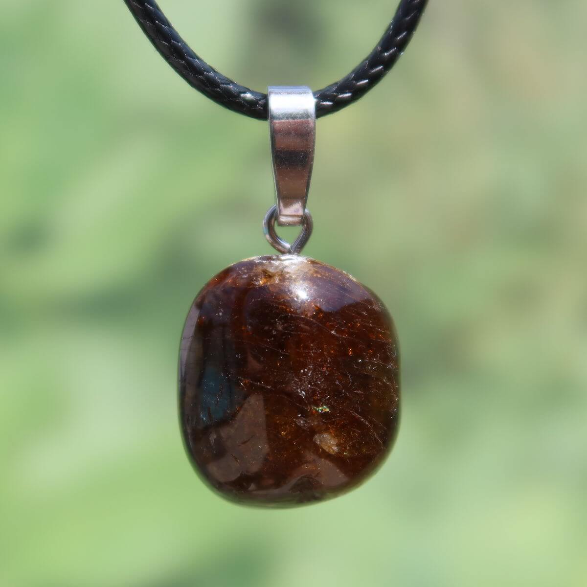 Turmalin Dravit Anhänger mit Silberschlaufe, brauner Edelstein-Schmuck für Ruhe und Eleganz, Unikat Design Nr. 10