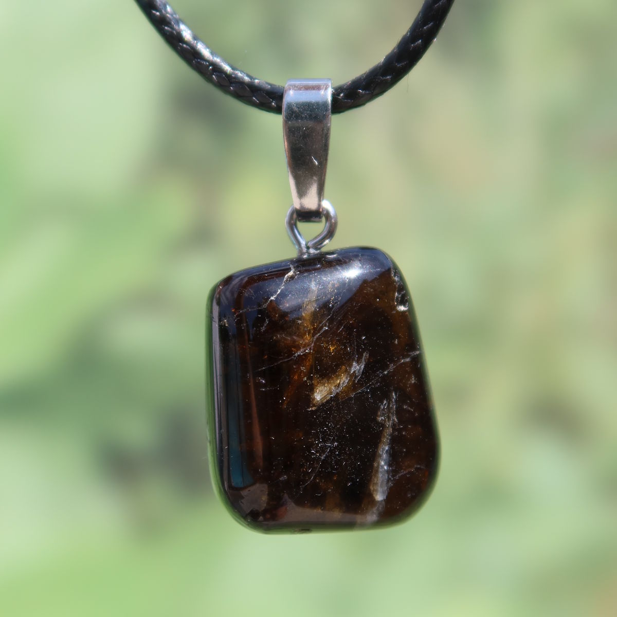 Turmalin Dravit Anhänger mit Silberschlaufe, 20mm, brauner Edelstein für Selbstsicherheit und Entspannung, UNIKAT Nr. 12