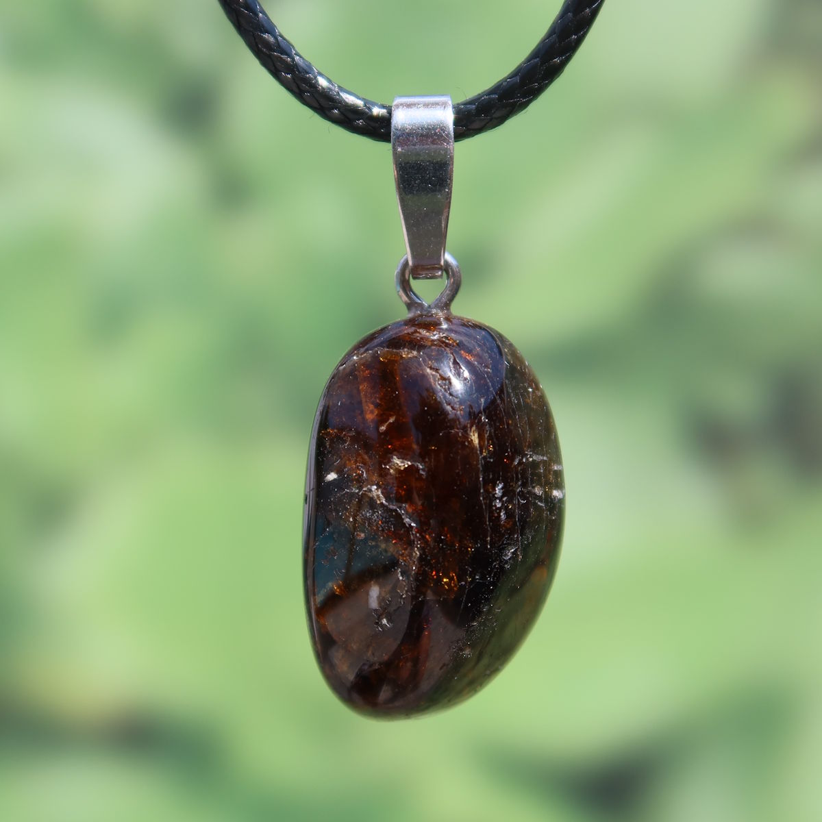 Turmalin Dravit Anhänger mit Silberschlaufe, braun, 25mm, einzigartiges Schmuckstück, für Selbstsicherheit und Entspannung.