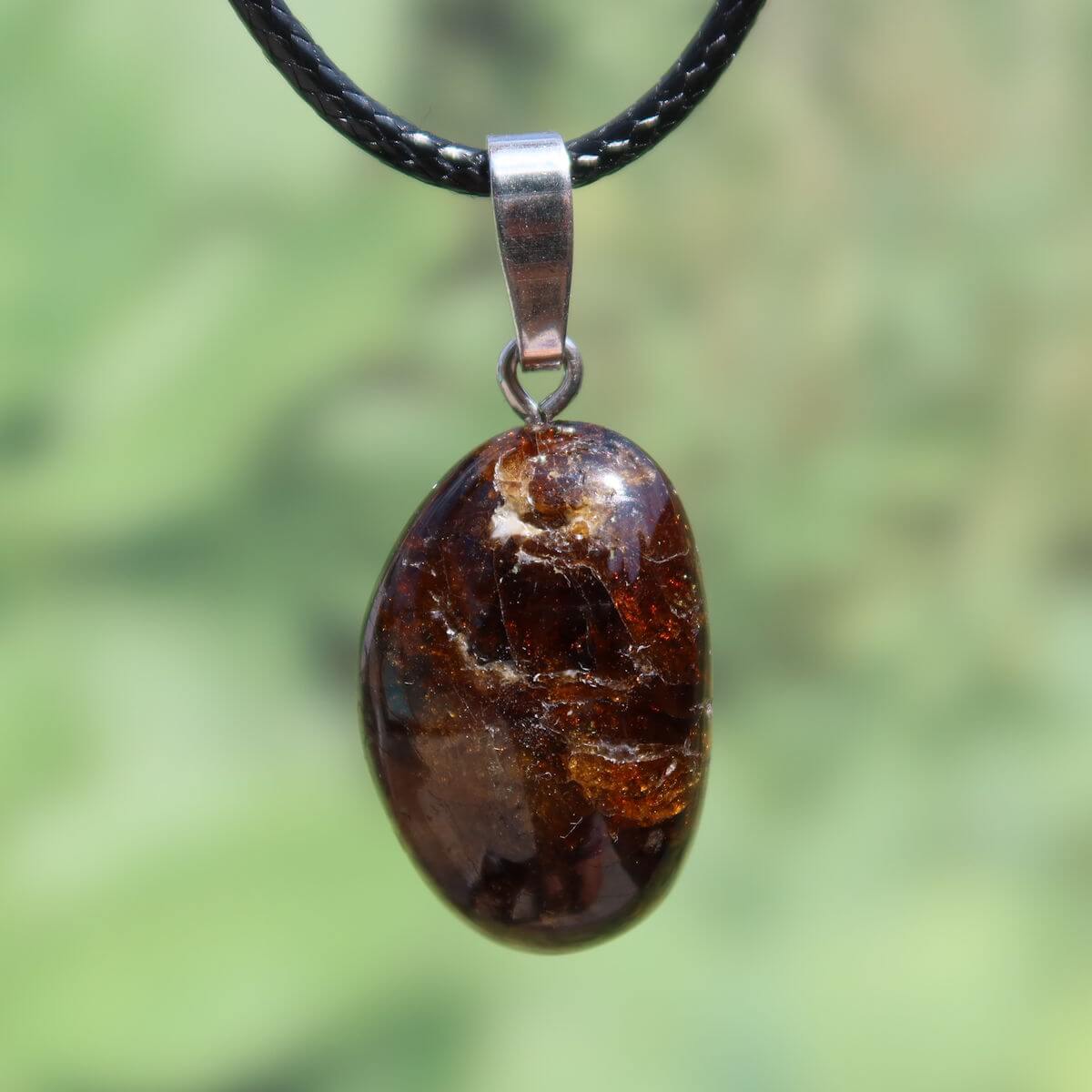 Turmalin Dravit Anhänger mit Silberschlaufe, 25mm, einzigartiges Design, strahlt Ruhe und Kraft aus, für natürlichen Look