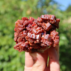 Vanadinita - Cristal natural de Marruecos 7x5,5x4cm - 0,23kg Nº40