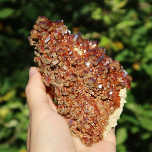 Vanadinita - Cristal natural de Marruecos 11x7x5cm - 0,47kg Nº 99