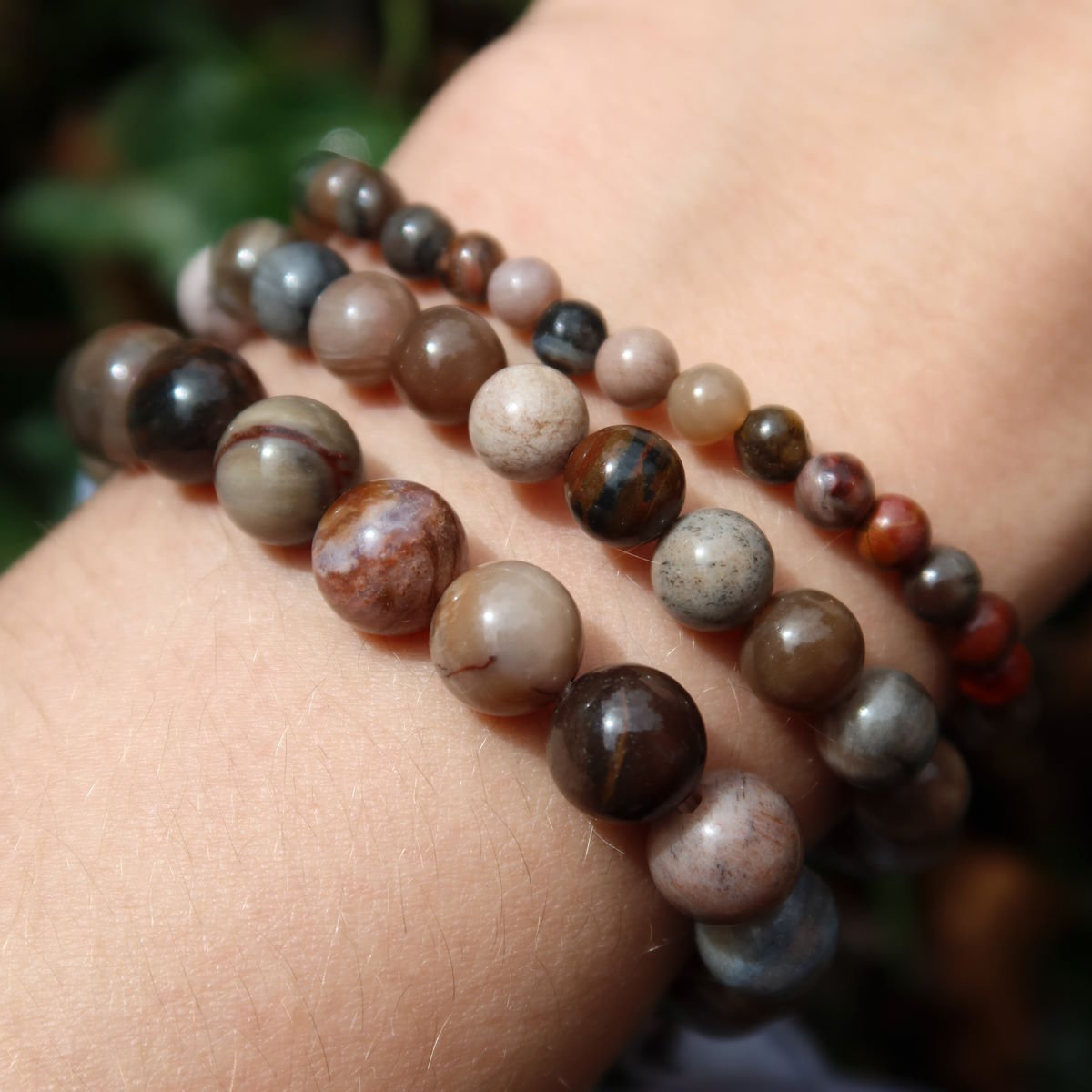 Versteinertes Holz Kugelarmband