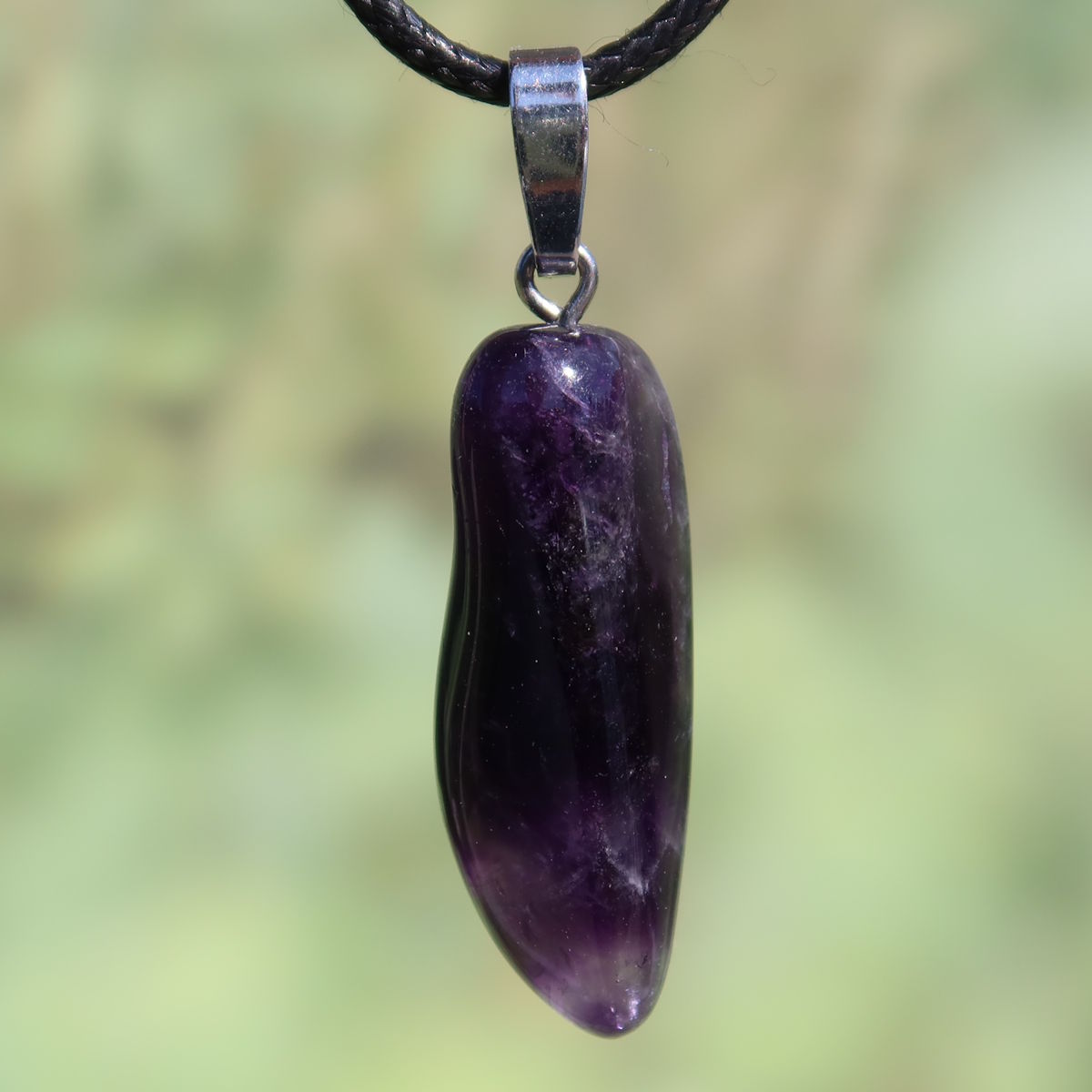 Amethyst Anhänger - Schutz und Spiritualität - UNIKAT Nr. 28, einzigartiger lila Edelstein Anhänger mit Silberöse.