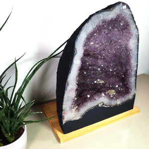 Amethyst Druse – Geode - 37x45x28cm und 40,6kg – Steinwelten OG - Nr. 490, unique decorative piece for stylish interiors.