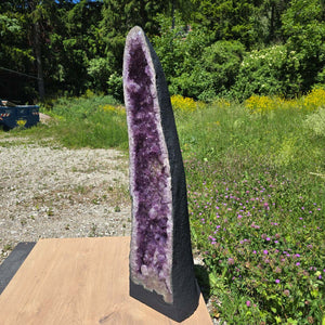 Amethyst Druse – Geode – Harmonie a Relaxatioun - 103x27x23cm - Nr. 141