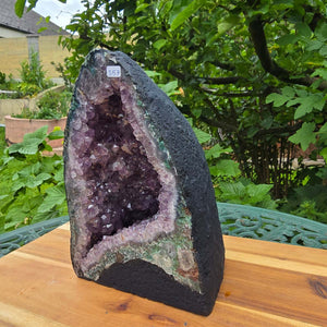 Ametisto drūza – geoda – harmonija ir atsipalaidavimas - 21x14x12cm - Nr. 357