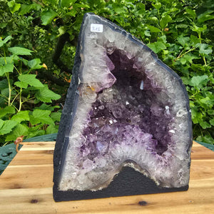 Ametisto drūza – geoda – harmonija ir atsipalaidavimas - 21x17x15cm - Nr. 313