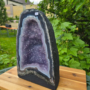 Ametisto drūza – geoda – harmonija ir atsipalaidavimas - 29x19x14cm - Nr. 285