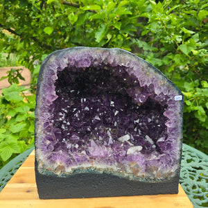 Ametisto drūza – geoda – harmonija ir atsipalaidavimas - 32x29x20cm - Nr. 391