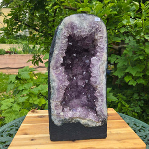 Ametisto drūza – geoda – harmonija ir atsipalaidavimas - 35x17x16cm - Nr. 381