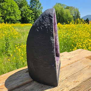 Amethyst Druse – Geode – Harmonie a Relaxatioun - 39x25x22cm - Nr. 139