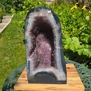 Amethyst Druse – Geode – Harmonie a Relaxatioun - 40x22x16cm - Nr. 242