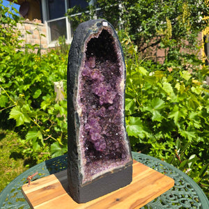 Amethyst Druse – Geode – Harmonie a Relaxatioun - 46x17x13cm - Nr. 228