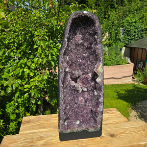 Amethystdrusen Paar 1A - 66kg - Höhe 67cm - Harmonie und Entspannung - UNIKAT 101 in Gartenumgebung