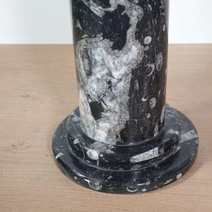 Couchtisch mit Orthoceras und Ammoniten - Fossilien Naturstein - Nr.8 aus echtem Naturstein mit fossilisierten Einlagen.