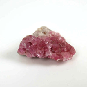 Kobalt Calcit Rohstein 5x4x2 cm in kräftigem Pink, natürliche Kristallstruktur, Herkunft Marokko, ideal für Mineralsammler.