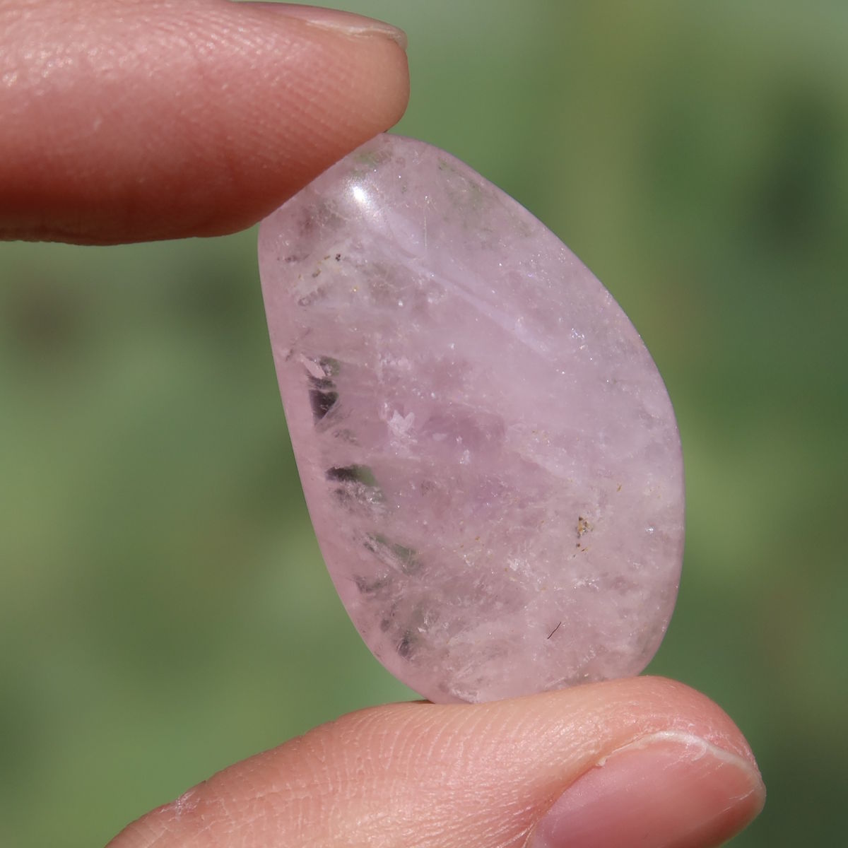 Morganit Handschmeichler - intensiv Rosa - Liebe und Harmonie - Nr. 8 in feinen Rosénuancen.