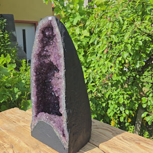Amethyst Druse – Geode - 48x24x23cm und 23,6kg – Steinwelten OG - Nr. 146, unique accent for elegant interiors and meditation spaces