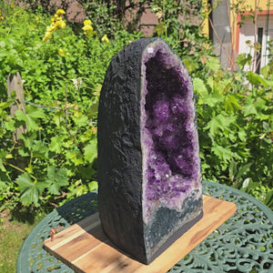 Amethyst Druse – Geode – Harmonie und Entspannung - 41x21x22cm - Nr. 205