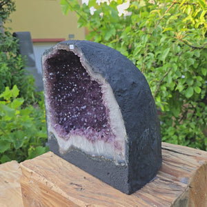 Amethyst Druse – Geode - 42x21x18cm und 19,6kg – Steinwelten OG - Nr. 235, unique decor piece for stylish interiors, hotels, therapy rooms.