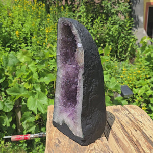 Amethyst Druse – Geode - 33x15x15cm und 7,2kg – Steinwelten OG - Nr. 255, ideal for stylish interiors and meditation spaces.