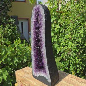 Amethyst Druse – Geode - 68x25x23cm und 37,8kg – Steinwelten OG - Nr. 137, einzigartiges Kristallstück für Innenarchitektur