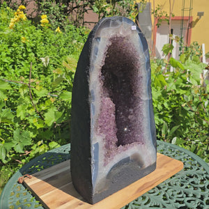 Amethyst Geode – Harmony and Relaxation - 40x22x16cm - No. 242