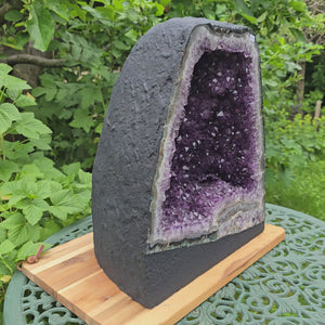 Amethyst Druse – Geode – Harmonie und Entspannung - 35x30x23cm - Nr. 387
