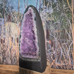 Amethyst druse, amethyst geode – peace and harmony, UNIQUE No. 411