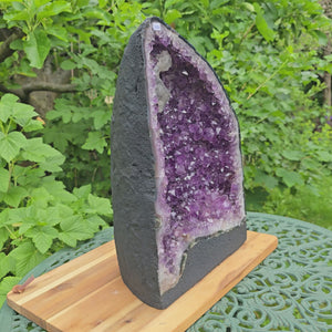 Amethyst Druse – Geode – Harmonie und Entspannung - 37x24x17cm - Nr. 380