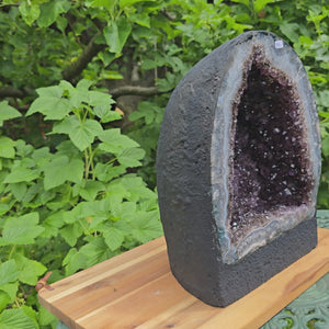 Amethyst Druse – Geode – Harmonie und Entspannung - 29x20x18cm - Nr. 94