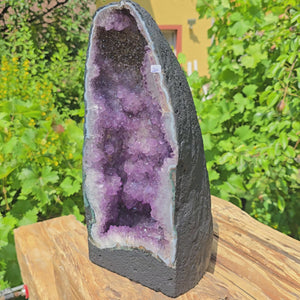 Amethyst Druse – Geode - 37x18x17cm und 10,4kg – Steinwelten OG - Nr. 261 for stylish interiors and meditation spaces.