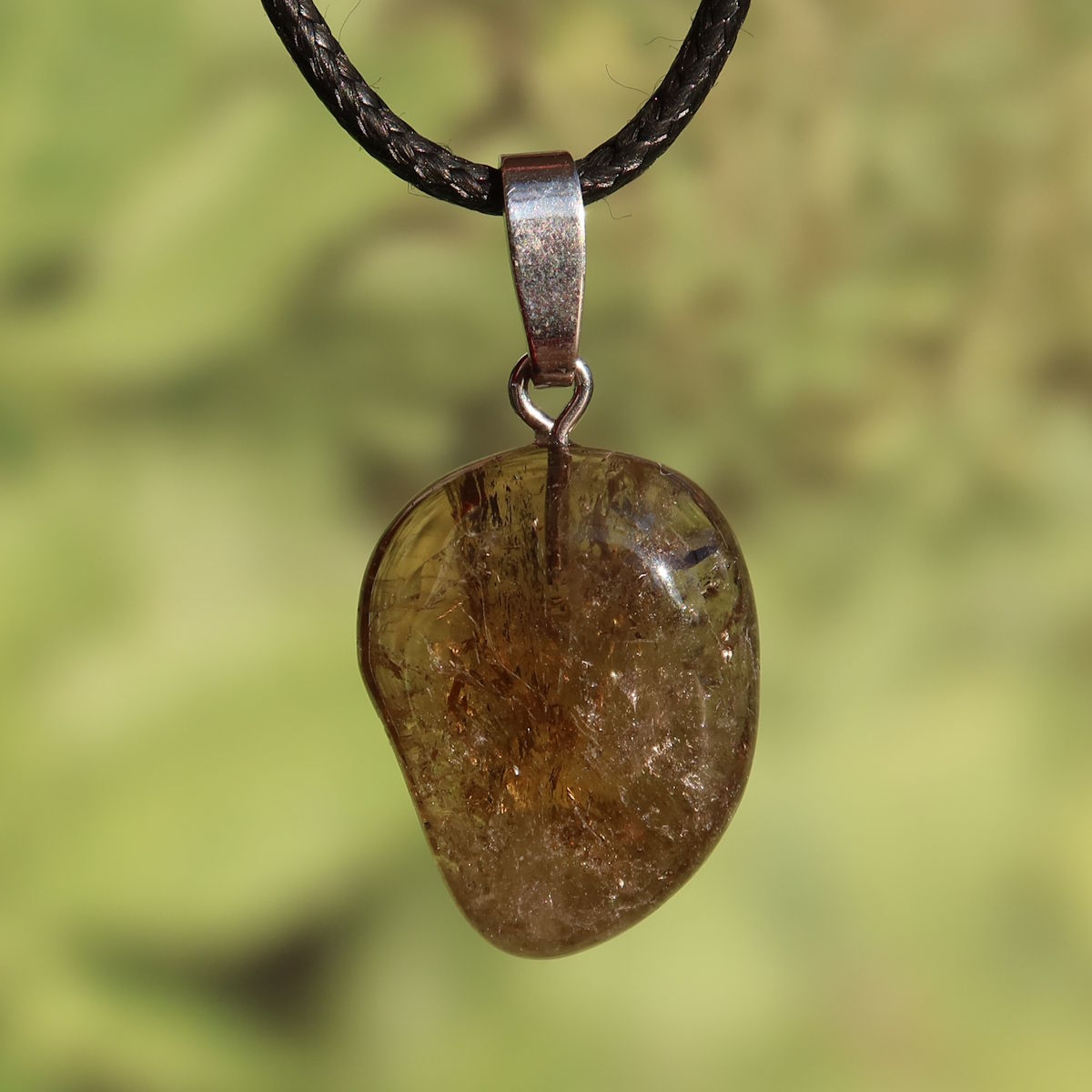 Rauchquarz Anhänger - Anti Stress Stein - Nr. 14 mit Silberöse, warmen Brauntönen und einzigartiger Farbstruktur.