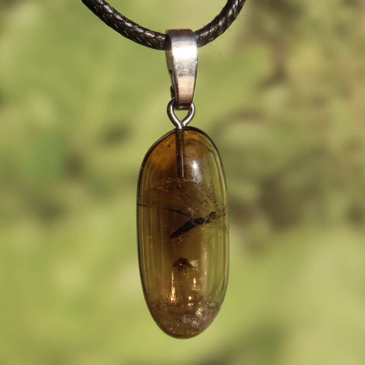 Rauchquarz Anhänger - Anti Stress Stein - Nr. 29 mit natürlicher Farbstruktur und echtem Silberöse.