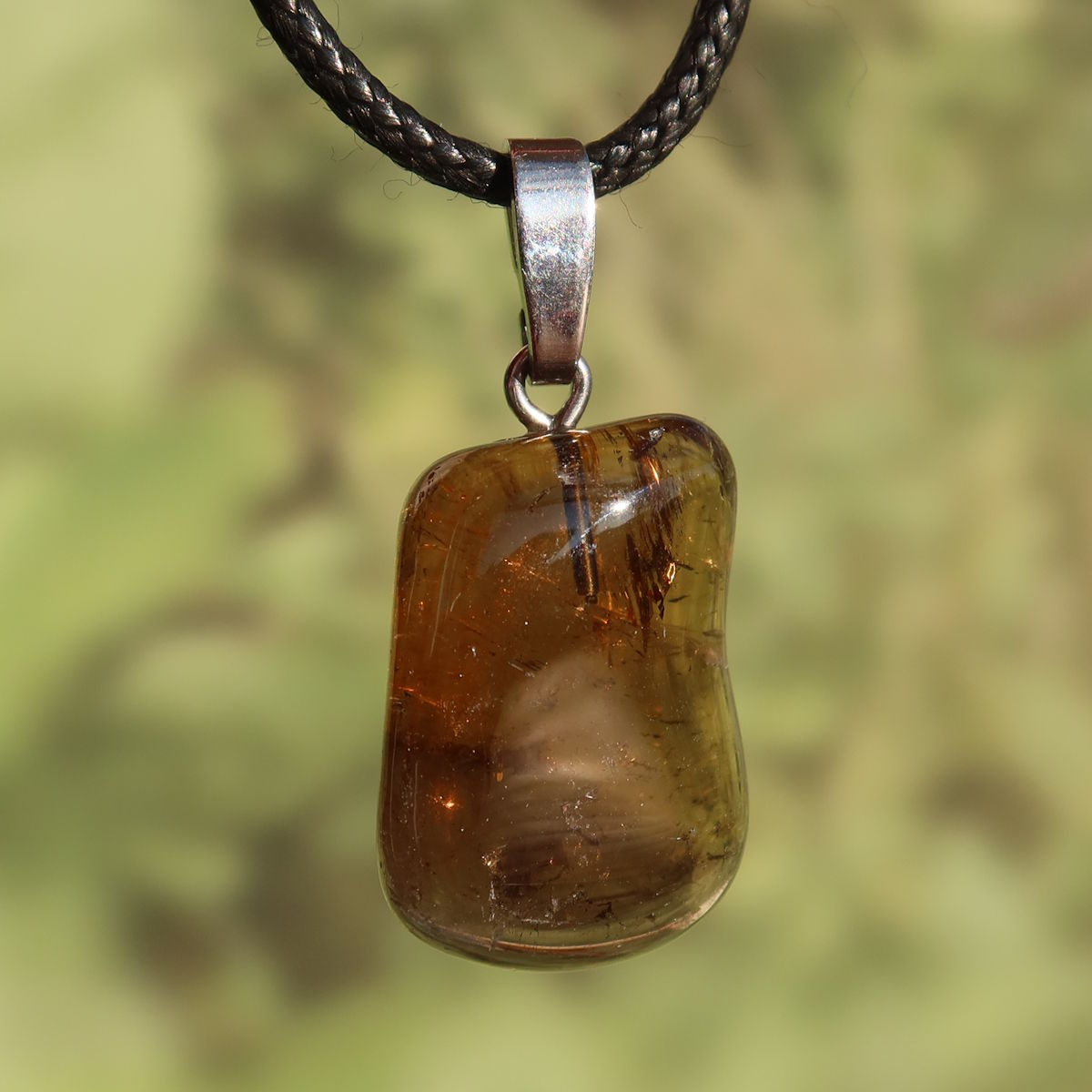 Rauchquarz Anhänger - Anti Stress Stein - Nr. 5 mit warmen Brauntönen und Silberöse.