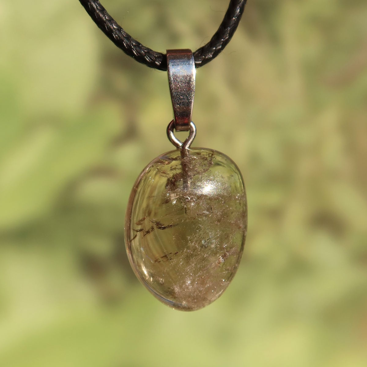 Rauchquarz Anhänger - Anti Stress Stein - Nr. 12, natürlicher Schmuck mit warmen, rauchigen Brauntönen.