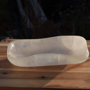 Selenit Schale XL - 28x15cm - Dekorative Ladeschale für Reinigung & Neuladen von Kristallen Nr.32 auf Holzoberfläche