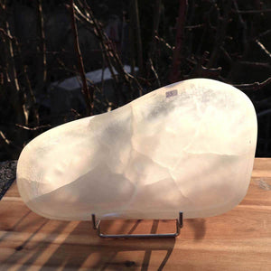 Selenit Schale XL - 27x15cm - Dekorative Ladeschale für Reinigung & Neuladen von Kristallen Nr.25 auf Holzuntergrund