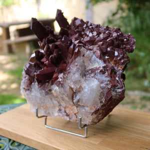 Seltene Hämatit Quarz Bergkristall Stufe (Eisenquarz) 23x18x18cm Marokko Nr. 80 auf Holzständer